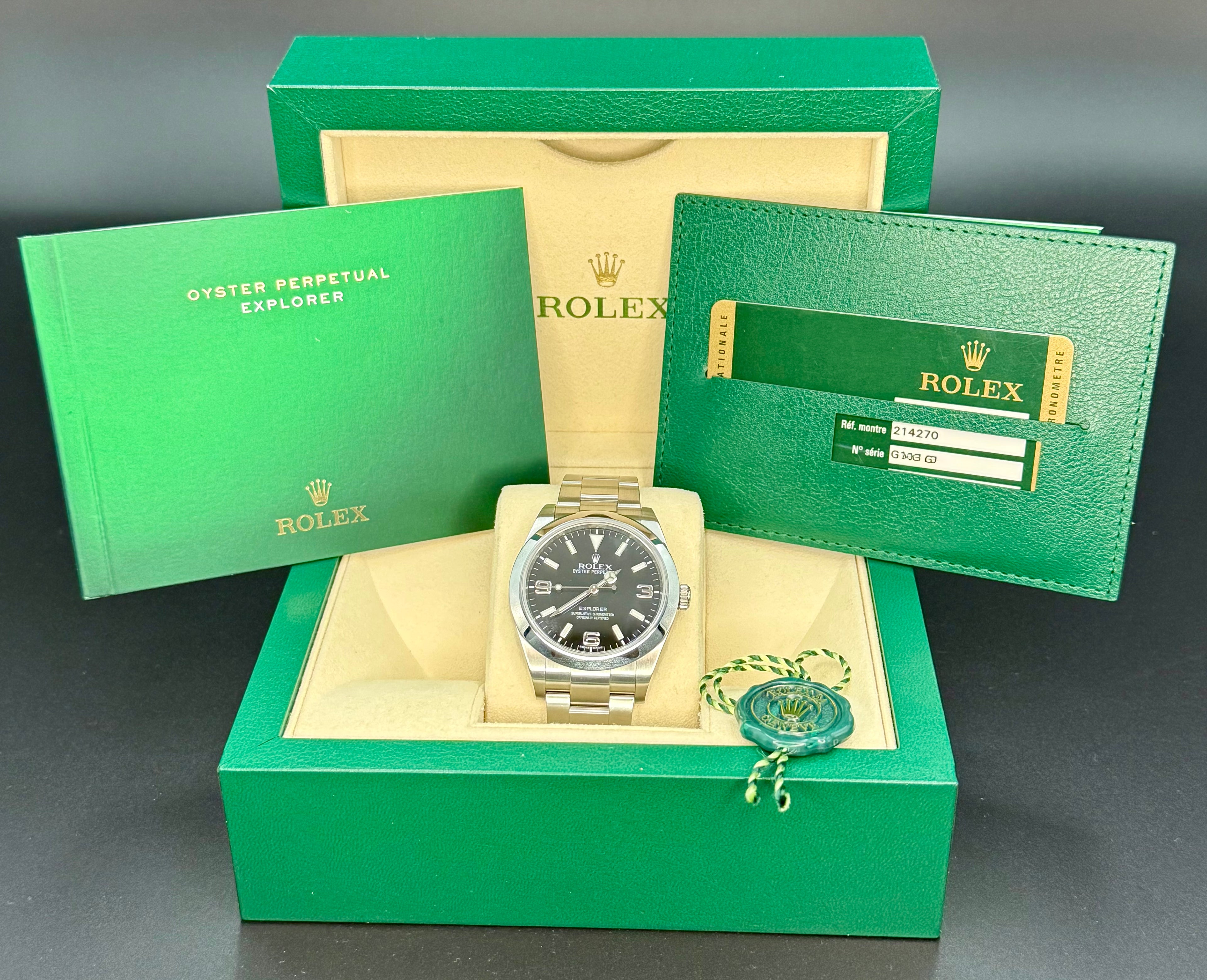 Rolex Explorer 39mm | Ref. 214270 | 2011 | Complete Set