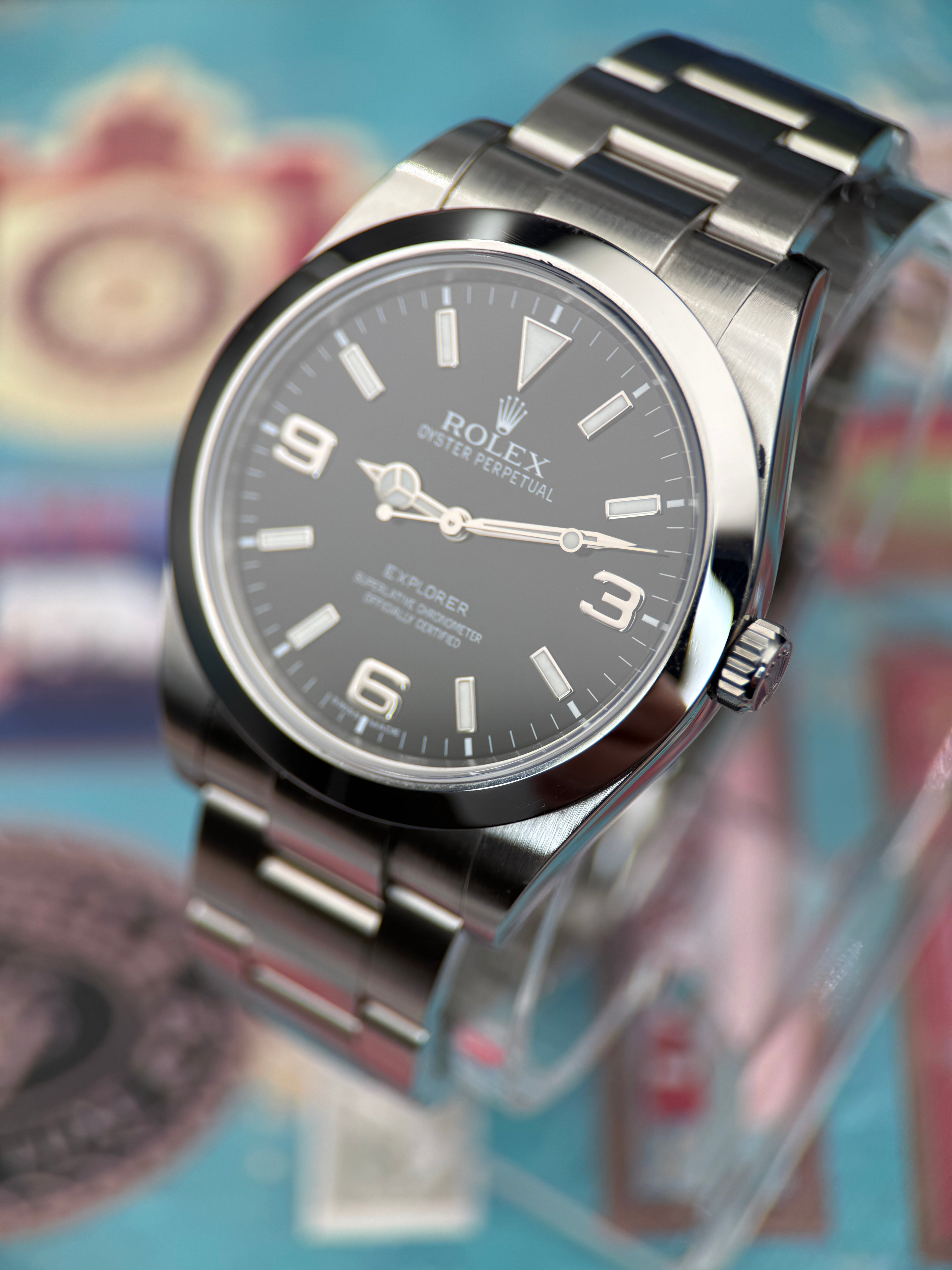 Rolex Explorer 39mm | Ref. 214270 | 2011 | Complete Set