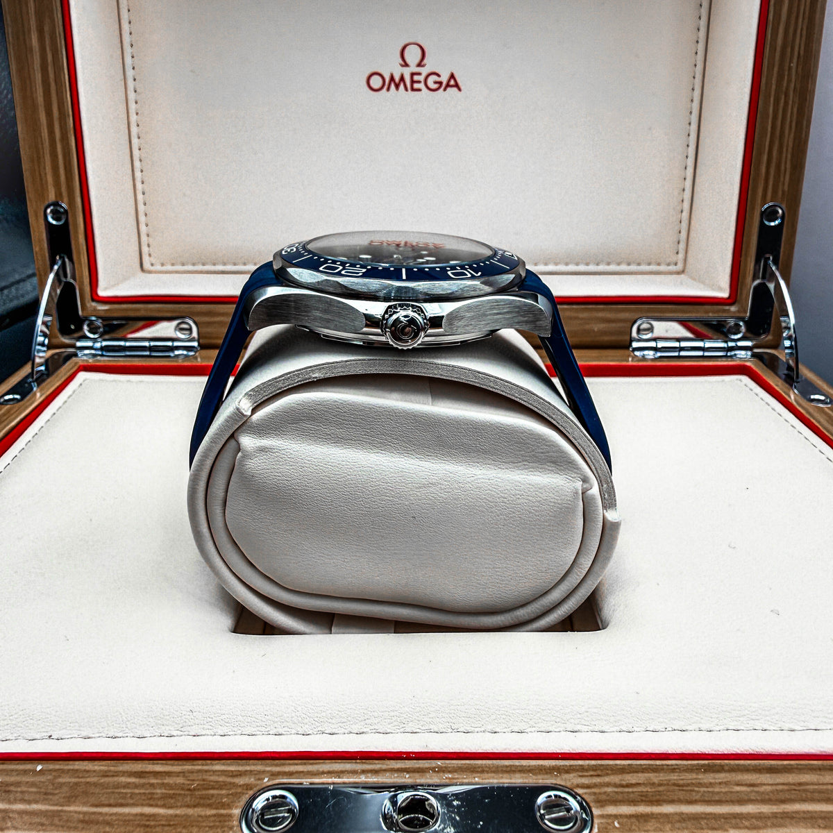 Omega Seamaster Diver 300M Co-Axial Master Chronometer 42mm — Blue Dial — Full Set