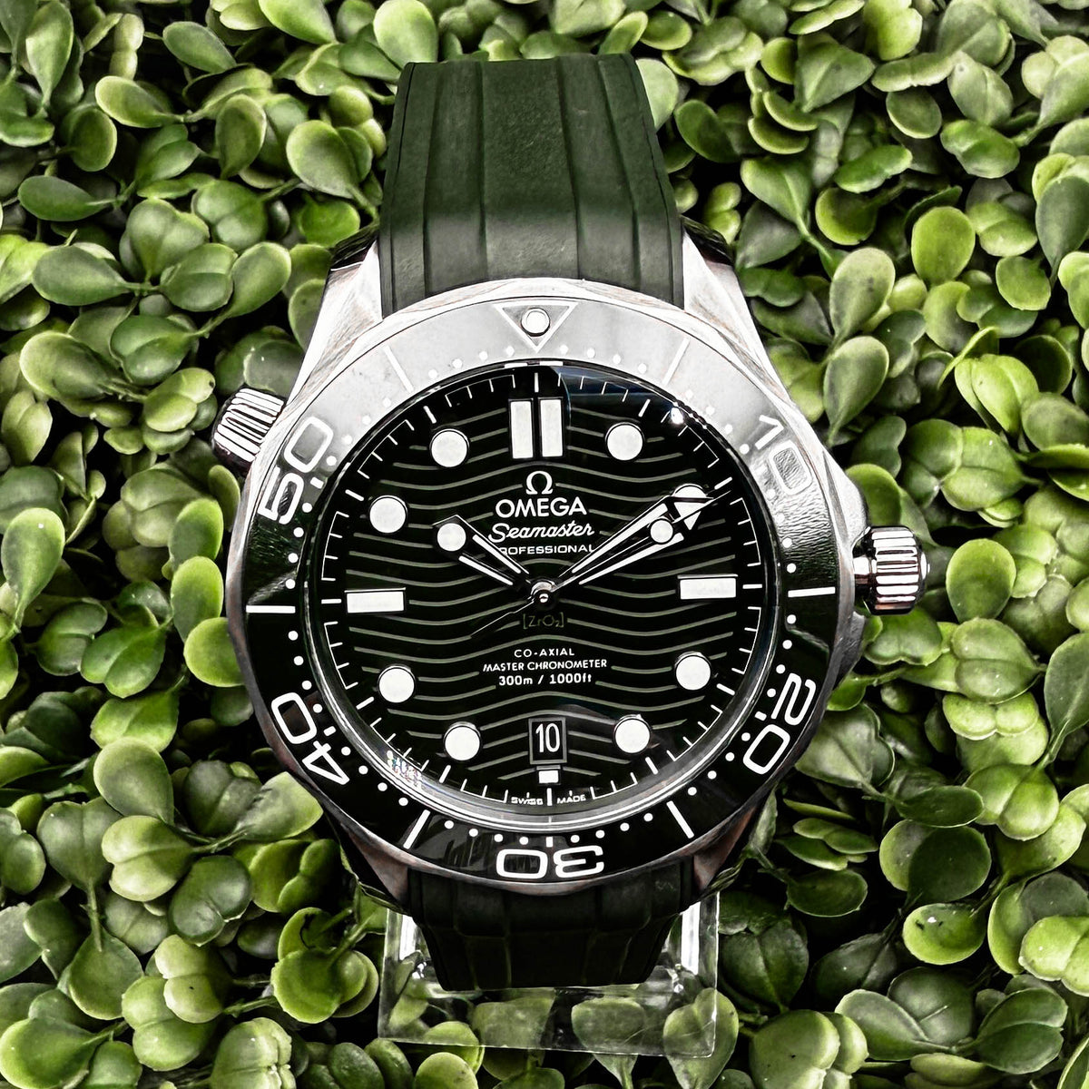 Omega Seamaster Diver 300M Co-Axial Master Chronometer — Green Ceramic, 42mm