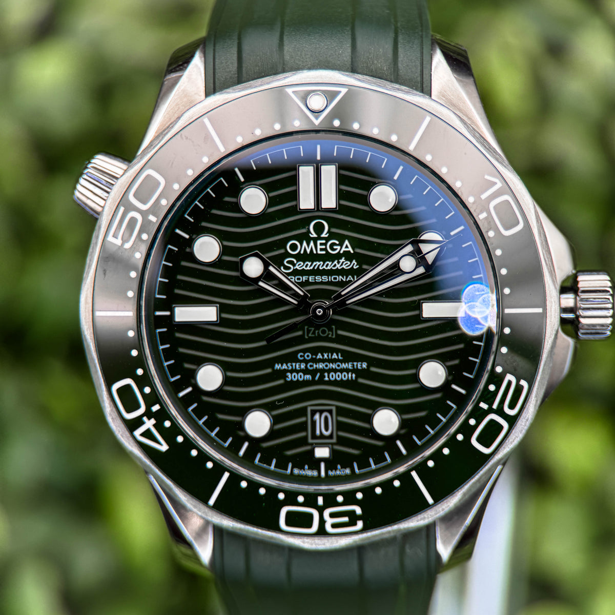 Omega Seamaster Diver 300M Co-Axial Master Chronometer — Green Ceramic, 42mm
