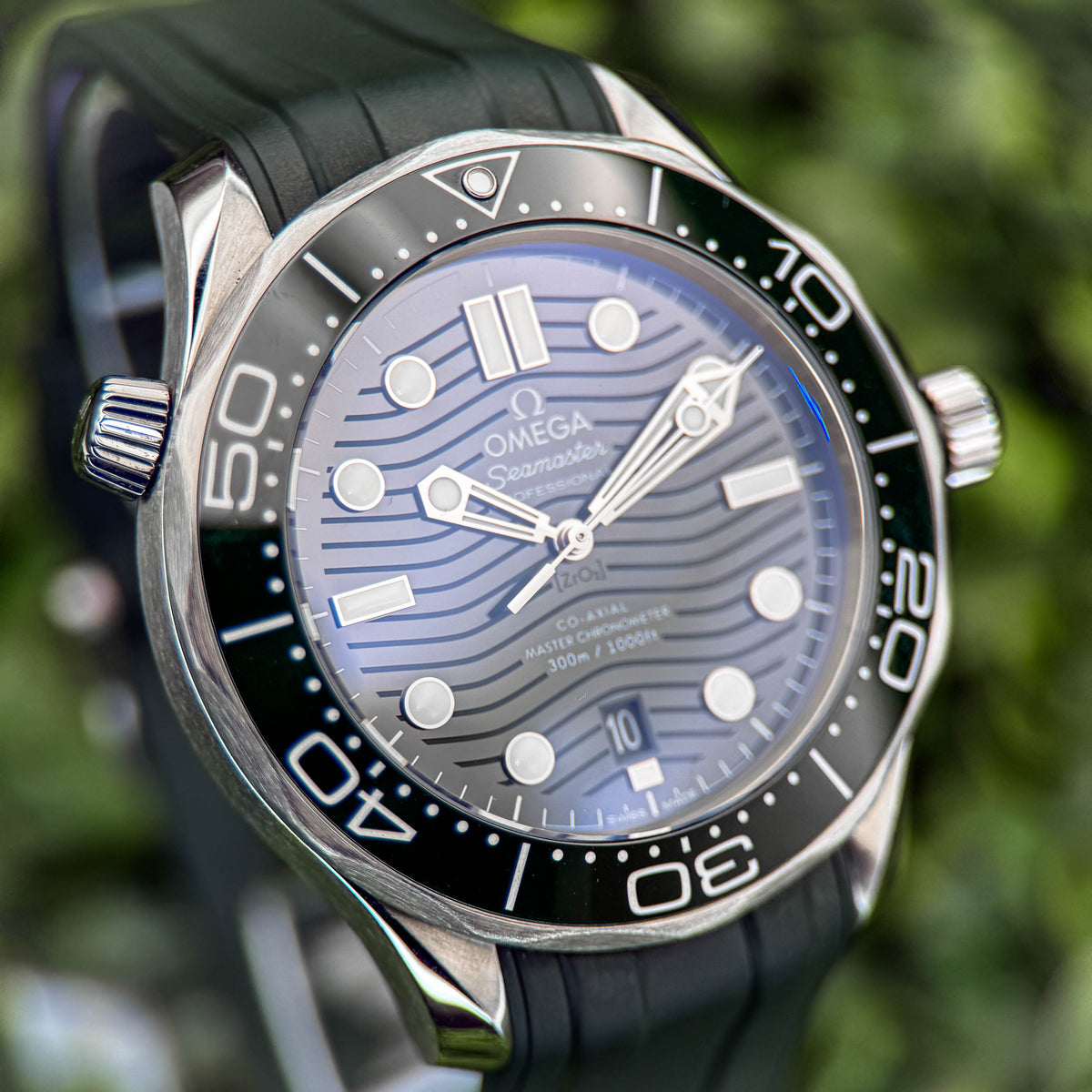 Omega Seamaster Diver 300M Co-Axial Master Chronometer — Green Ceramic, 42mm