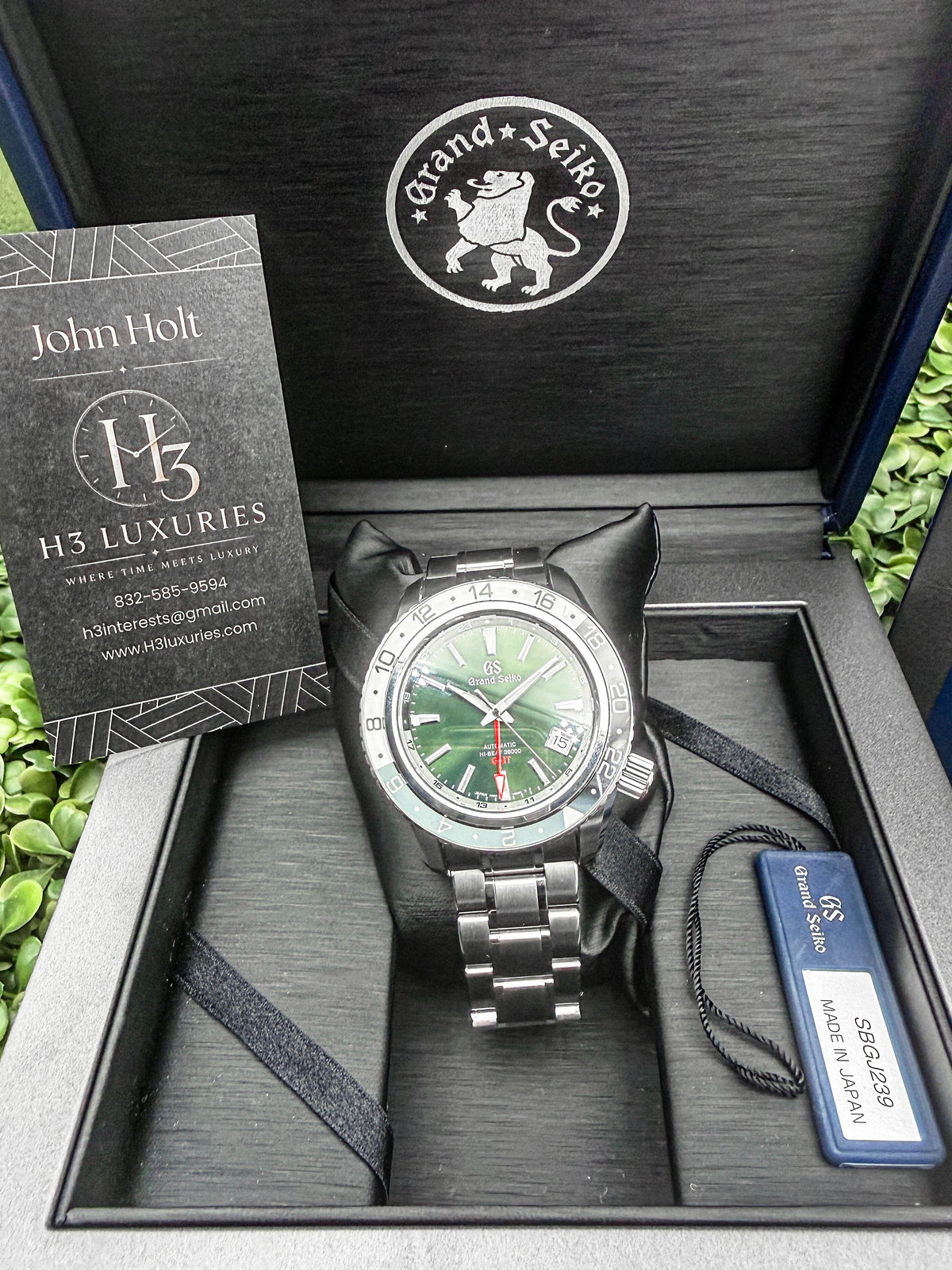 Grand Seiko Hi-Beat 36000 GMT — Green Dial, 44.2mm
